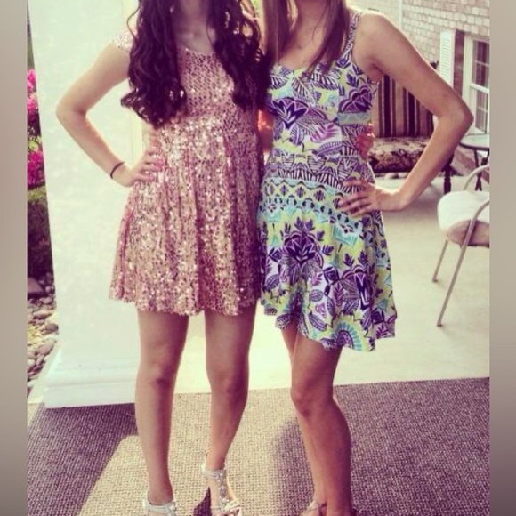 Sparkling pink sequin dress from rue 21, size small, worn once. Beautiful bling! - Picture 5 of 8